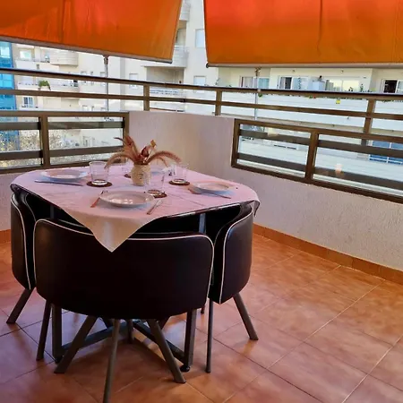 Luminoso Piso Centro De Marbella. A 50m De La Playa Apartman
